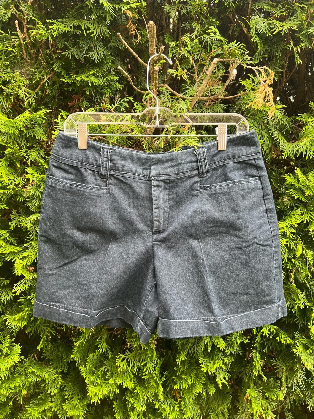 Women's Blue Denim Jean Shorts - Classic Mid-Rise